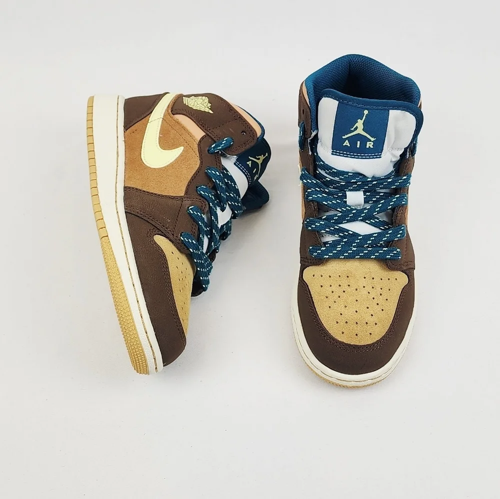 Air Jordan Mid SE Kids Sneakers Brown and Tan